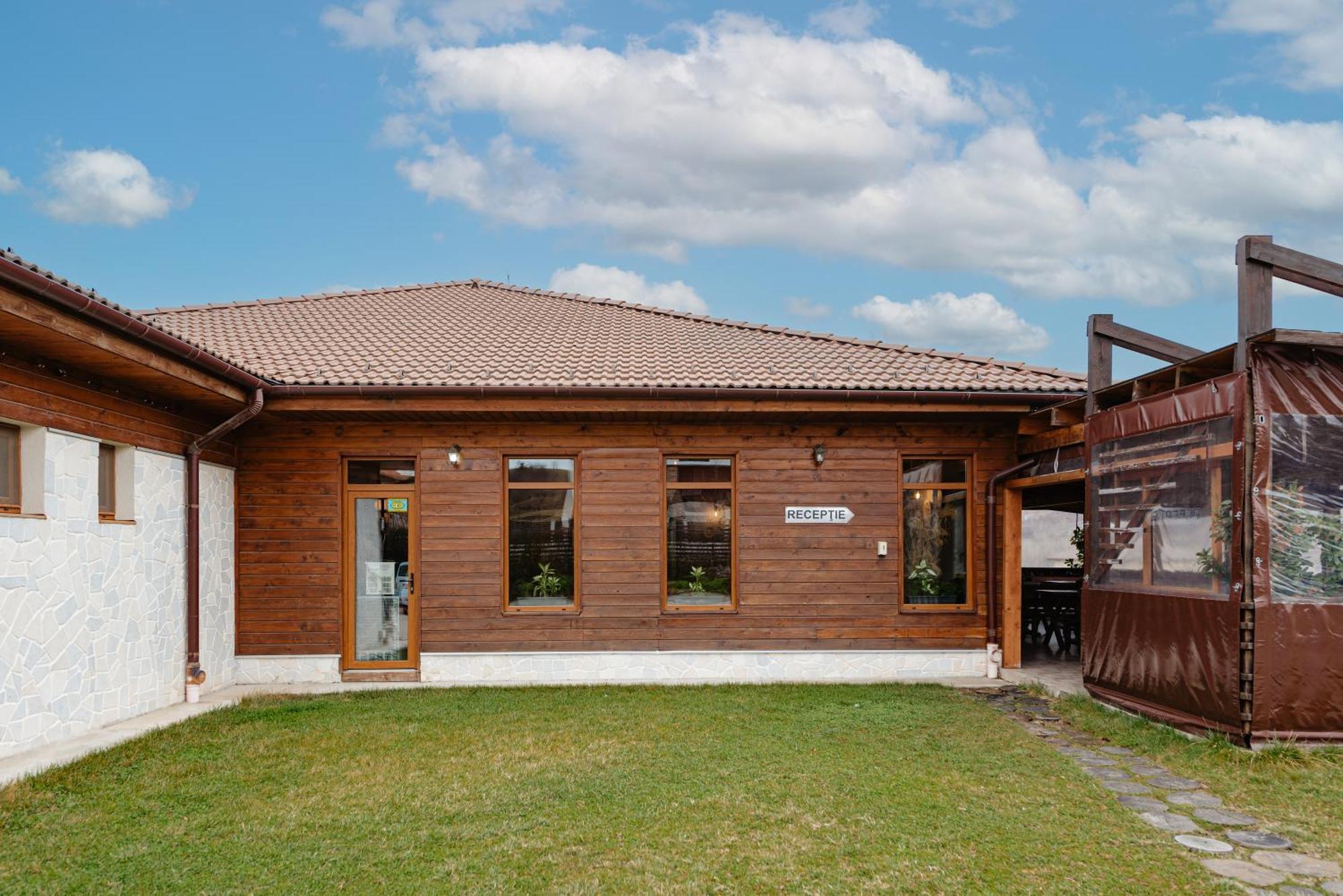 Casa Dinainte Spa Resort (Adults Only) Salicea ภายนอก รูปภาพ